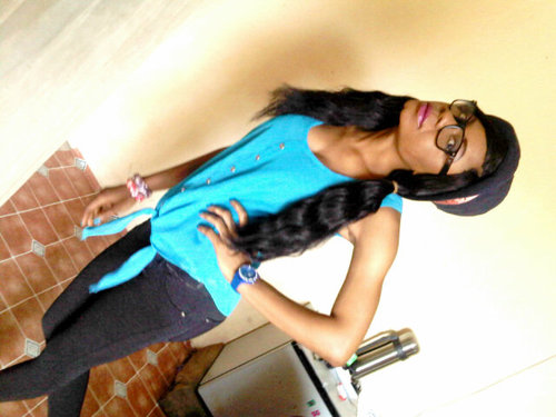 Sexy,cool nd fun to be wit...u just follow nd wil sure follow back xoxo