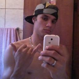 um muleque que te faz sorrir ;)