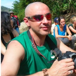 Εφόσον δεν ήρθε το τέλος του Κόσμου... ας ελπίσουμε να έρθει το τέλος της βλακείας των δίποδων... απανταχού!!!!!!
