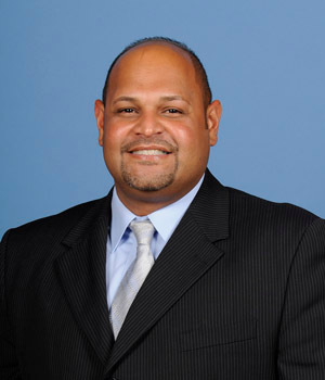 JoeyColon_NBA's profile picture. Analista deportivo, la voz oficial en español del Orlando Magic. Escucha todos los partidos en español visitando http://t.co/dEABelXNUk. Sigue @El_OrlandoMagic