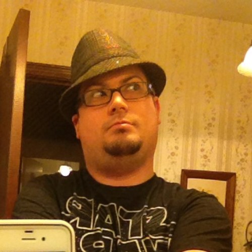 DatgeekUwannaB's profile picture. 