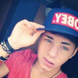 since: 20/08/1996, boylieber, directioner, 16 anos,violão, praia, amigos ... Contato: filipi_gomes__@hotmail.com   ..