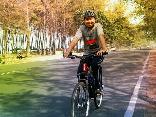 aadete's profile picture. 