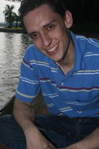 Jovem Thiago Calixto, Promoter da Conceituadissima Mansão Palhano.
Seja bem vindo a minha Home Page.
