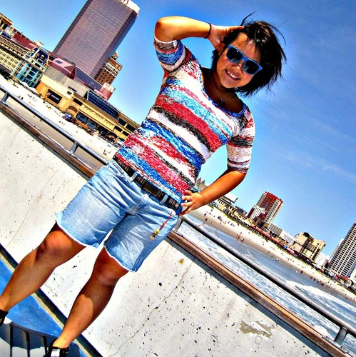 golnicgun's profile picture. A dreamer. A fantasizer. An absolute freak when it comes to the Asian world.