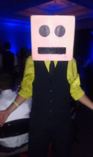 jzbeshufflin's profile picture. Mexican, Rhea high graduate, rhea countys shuffle bot jk not yet, know a lot of people than you think, follow me