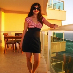 borntohashtag's profile picture. Designer. Foodie. Avid traveller. Self proclaimed hipster.