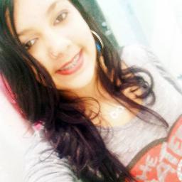 - Eu sou feliz do meu jeito, não importa o que os outros pensam ou digam! Eu não vou mudar para fazer a felicidade dos outros e desistir da minha...