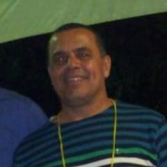 Sou Contador, Amante de uma boa leitura, Botafoguense, Adoro musica, principalmente se for um Samba.