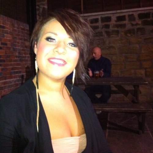 lauraegill's profile picture. 