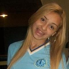 A vida é feita de escolhas. Quando você dá um passo para frente, alguma coisa fica para trás.