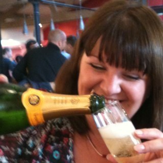 Joanne2809's profile picture. 