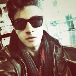 - Chay Suede my prince, can not castle, crown may not have, most always be in my heart. #FcFeminino - @ChayLeao - Tu é a razao do meu viver bb