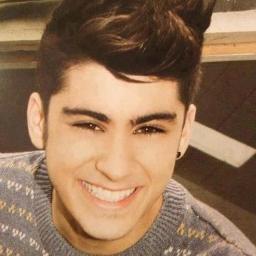 tratando de marcar la diferencia en lo k hago y en lo k soy , fashionalista, modelo y amante de la moda un famoso k amo? = @zaynmalik !!
sigueme y te sigo !!!