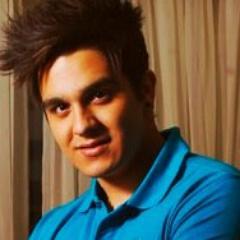 Daria mil motivos pra fazer você sorrir. Luan Rafael ♥