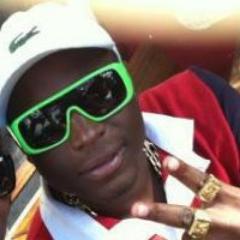 Realmeeentt , me sinto a pessoa maais feliiz doo mundoo, so poor saber QQ. vsê EXIIISTTE ,@ofcmckelvinho :s2
  #eu te amoo s22
#OFICIALIZADO .