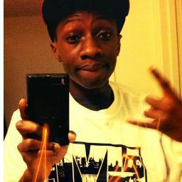 I Pop Bandz Nd u Kno i got da #KicksOnWrap, $wag is #1 cuz da #shoegamesik Nd Makin dem Bandz is my main motive Doe, #IFukHoes nd I got those 400's
