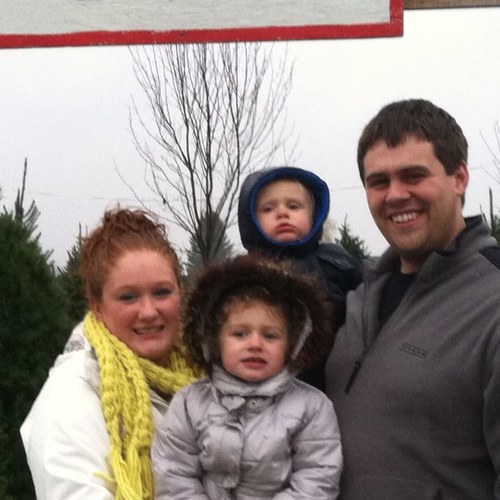 Dad, Husband. Love my wife, love my kids. Go Green!