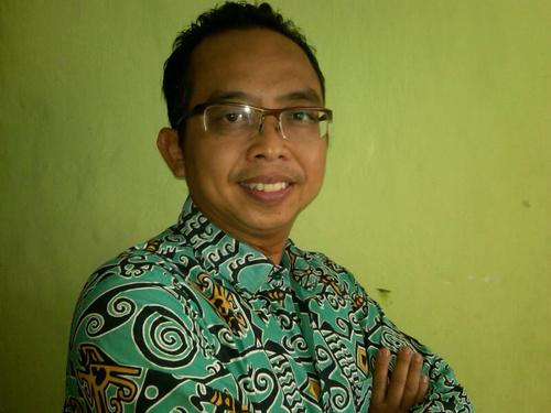 Trainer, Owner EMJEWE Training&Consulting, Penulis Buku Best Seller Man Jadda Wajada | CP 085711956118/Iqoh