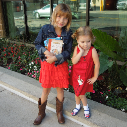 TwoCowgirls's profile picture. City girl, turned suburbanite 🏠 Homeschooling mama 📚 Historian in training 📜