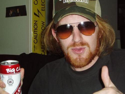 RealFastEddie's profile picture. Ya'll follow me and I'll give you a few chuckles!