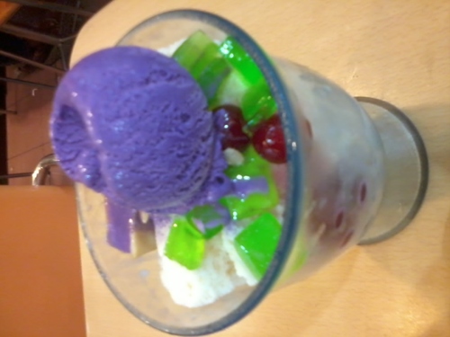 iloveanix's profile picture. simple human being,god fearing.kind hearted.old fashion.music lover.surfing.chatting workaholic.