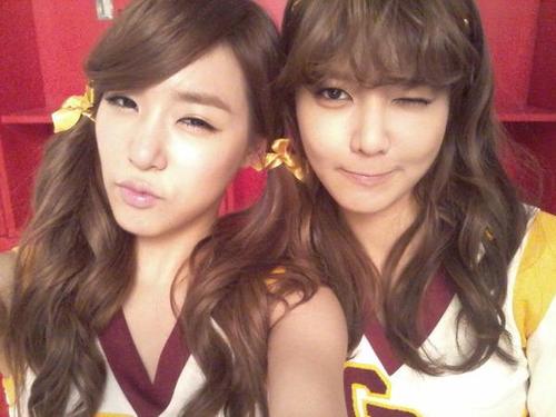 Member of 1st Asian Girls Group @GirlsGeneration as Choi Sooyoung ☆