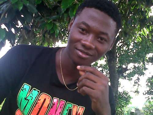 Just a 9ice guy dat has no duplicate, {sometimes I speak WEED, I rep nigeria but like JAMAICAN's ) I do hack shitz