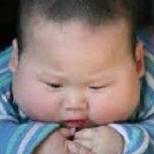 Follow the swagmaster! En ik follow je back! Zo'n schattige swaggerboy moet je followen man!