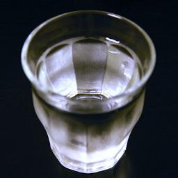 目指せ水博士!! 家庭用水素水サーバーの販売を機に水に関する勉強を始めました。知り得た情報を発信していきます。
