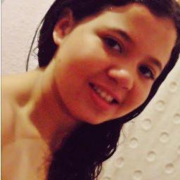 Virgem,Eternamente Palmerense,me iludo pelas amizades,mais quando viro sua inimiga sai de perto...E amoo meu namorado s2