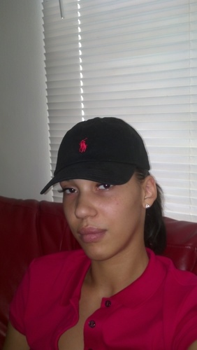 oliviacameup's profile picture. HAPPY WHERE I AM