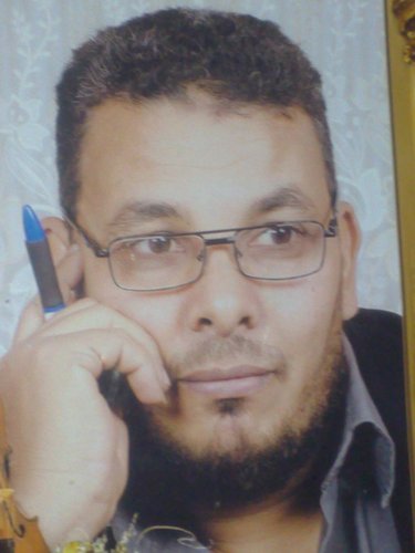 ‏شاعرفصحى وعاميه
وكاتب صحفى