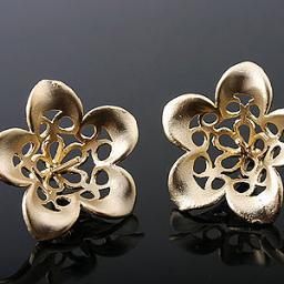 The Bead Street is an exporter of high quality jewelry findings to beading suppliers and jewelry designers. We are dedicated to supply basic jewelry