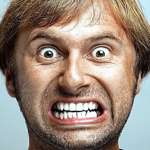 I'm freakin' funny.. So follow me!!