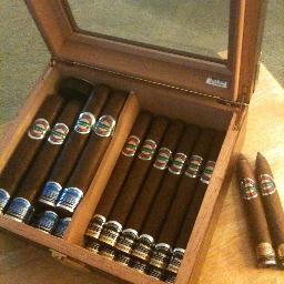 Personalized Custom Banded Cigars Printed with your Company Logo or Personal Picture and Announcement.