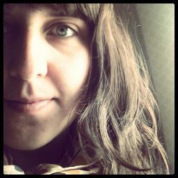 donnaross's profile picture. cake-baking, book-reading, bike-riding Highlander masquerading as a Londoner.