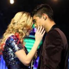 Pedi a Deus 1 anjo,ele me deu dois,Sophia e Micael,ainda hoje agradeço a Deus por isso elas sao as pessoas mais importantes da minha vida