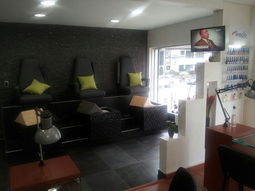 Cra12a No 77a-77. El Nogal. Tel: 4677953 - 3014475005