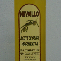 Aceite de oliva virgen extra Nevaillo.
Coop. Agr. Ntra. Sra.de las Nieves
Ctra. de Competa
Torrox(Malaga) 
telf.:952538022