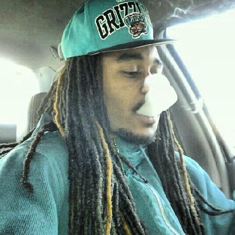 Dubeemarley's profile picture. I ride solo in with a big $$Bank roll$$ in my sWaG at %100 ( I thInK sHe LikEs mE)