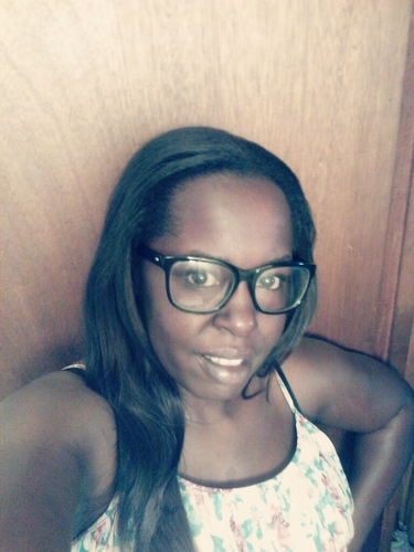 Cutie * Goofy* Shy * a Sweetheart * 5'4 * Silly* a Fashion Additict * Spoiled * Greatful * A Diva * Single * Talented * A Singer * A 80's baby* Music Lover *