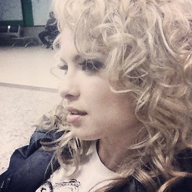 Sou apaixonada pela @Lua_Blanco ♥♥