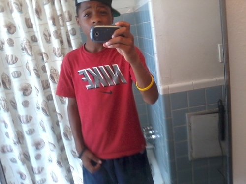 Im cuffing anybody 

anyways TEAM FOLLOW BACK....