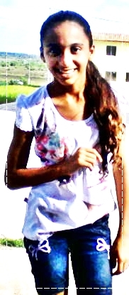 - baixinha , chata , ciumenta , atentada , graciosa , enxirida , risonha , irritante . viva la vida (88) *-*