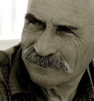 ‏‏‏‏‏‏محب للفلسفة والثقافة متخصص في دراسة وفهم الشخصيات