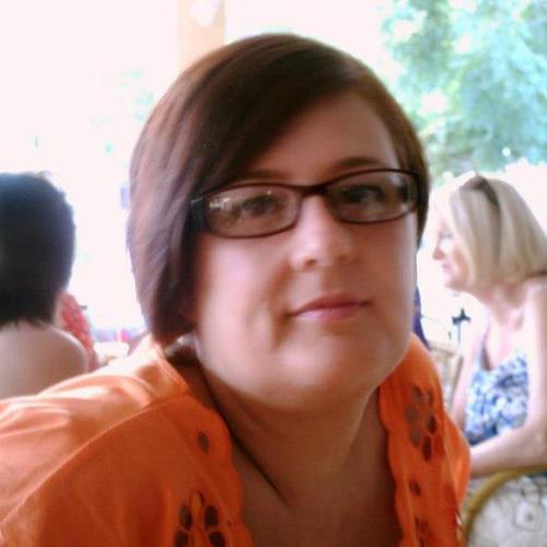 angelabriggs10's profile picture. chat mod,