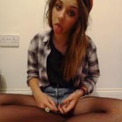 jennycoombes2's profile picture. happy i am