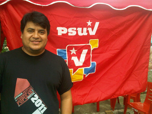 Militante del @PartidoPSUV y de la Revolución Bolivariana, miembro activo de @FundaPatriotas. ¡Empeñado en la construcción de un mundo mejor!