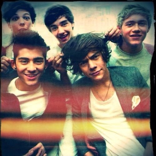 'from Torn to Tour in 422 days'. just here to support and love five amazing boys. @_love4louis and @_loveforNiall are our babes! we follow back if you ask :)